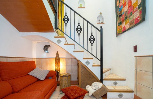 Sella House | Holiday Home 'Verda' with Mountain View, Private Terrace and Air Conditioning