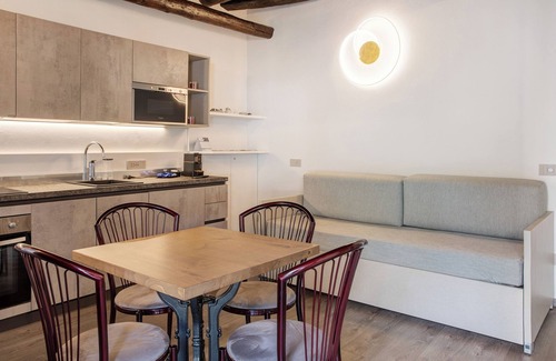 Valtellina House | Holiday Home 'Verde' with Mountain View, Wi-Fi and Air Conditioning