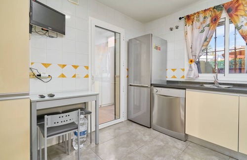 Caleta de Velez House | Holiday Home 'Vistamar Caleta Oasis' with Sea Views, Wi-Fi and Air Conditioning