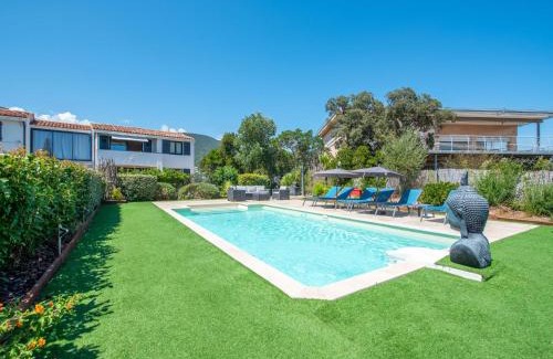 Cavalaire-sur-Mer House | Holiday Home Villa Cannelle by Interhome