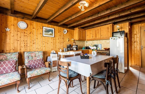 Soulac-sur-Mer House | Holiday Home "Villa Cote Atlantique" with Private Terrace & Wi-Fi