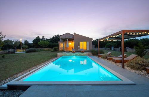 Brajkovici Villa | Holiday Home Vila Marten