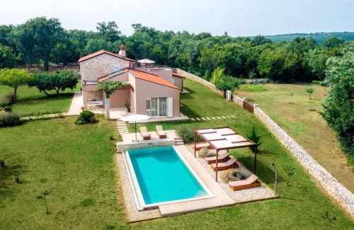 Brajkovici Villa | Holiday Home Vila Marten
