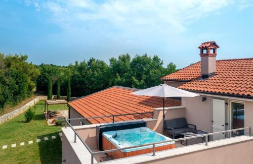 Brajkovici Villa | Holiday Home Vila Marten