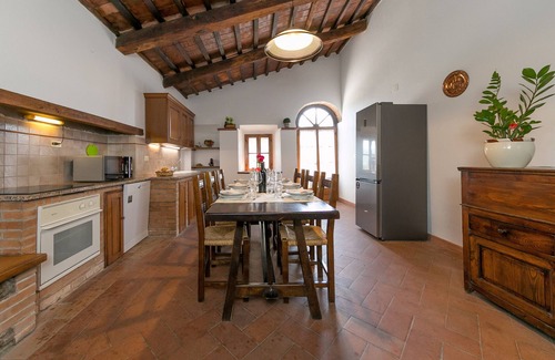 Lustignano Villa | Holiday Home 'Villa Adelmo ' with Private Pool, Private Terrace and Wi-Fi