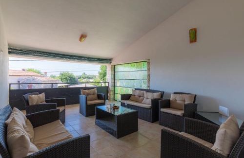 Divsici House | Holiday Home Villa Lancin by Interhome