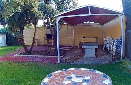 Brunete Villa | Holiday Home 'Villa Pilara - Brunete' with Private Pool, Wi-Fi and Air Conditioning
