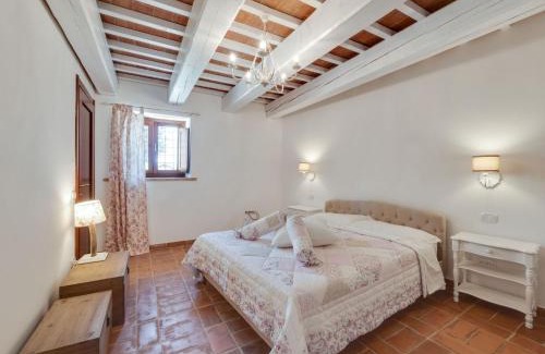 Mombaroccio House | Holiday Home Villagrande Adriatic Pool