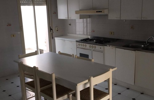 Scoglitti House | Holiday Home 'Villetta Anguille' with Sea View and Private Terrace
