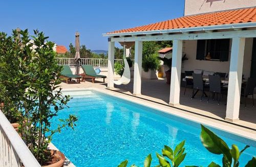 Maslinica House | Holiday home Voga