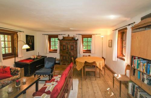 Wilten House | Holiday Home Vogelhütte by Interhome