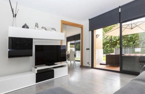 Olot House | Holiday Home Volca by Interhome