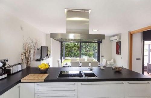Olot House | Holiday Home Volca by Interhome