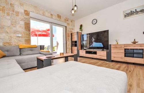 Korlat House | Holiday Home Vulelija Holiday Home by Interhome