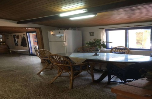 Areosa House | Holiday Home with Pool Near Viana