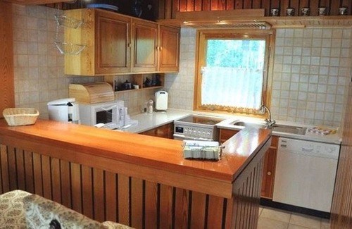 Maasdorf House | Holiday Home 'Waldhaus Jakober' with Private Terrace, Shared Garden and Wi-Fi