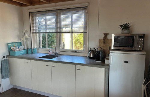 Warmenhuizen House | Holiday home Warmhuisje in Warmenhuizen. Suitable for 2 persons.
