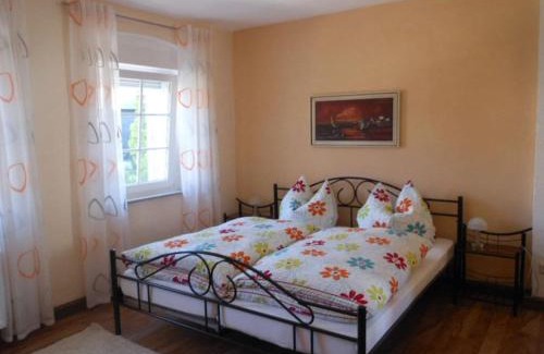 Lieg Apartment | Holiday home Weins Comfortable Vacation Home