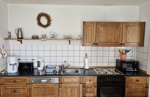 Epenwohrden House | Holiday Home 'Wiesenblick' with Private Terrace and Shared Garden