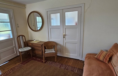 Epenwohrden House | Holiday Home 'Wiesenblick' with Private Terrace and Shared Garden