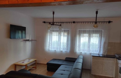 Balatonfenyves House | Holiday home with washing machine and terrace