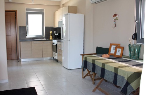 Bouka House | Holiday home with 100sqm shared pool, 80 to the sea | Mpouka, Peloponnese