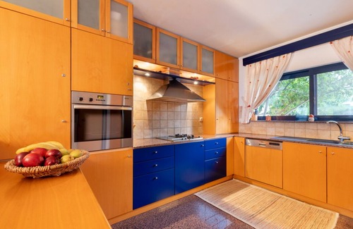 Koskinou Villa | Holiday home with amazing view of the city and the sea