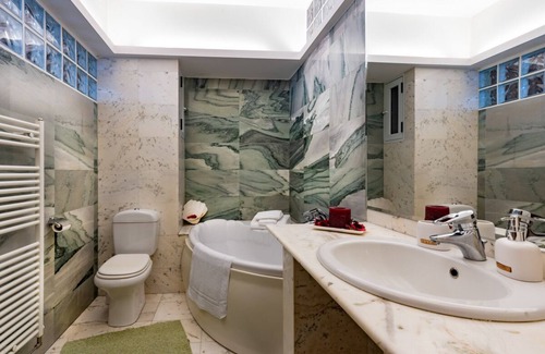 Koskinou Villa | Holiday home with amazing view of the city and the sea