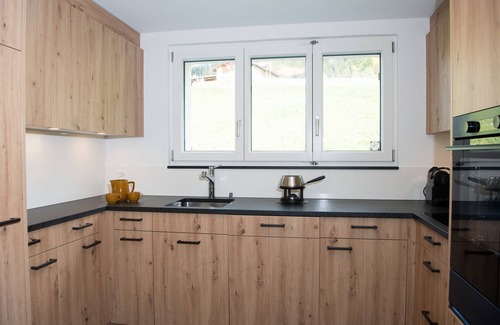 Lenz House | Holiday home with garden Tgeasa Schilendra-Lantsch/Lenz