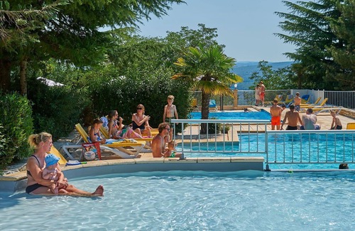 Lanzac House | Holiday Home with dishwasher near Sarlat