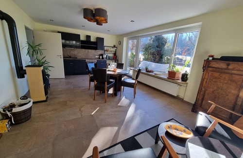 Traunstein Apartment | Holiday home with garden and mountain view