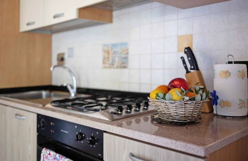 Pompeiana House | Holiday home with garden and parking