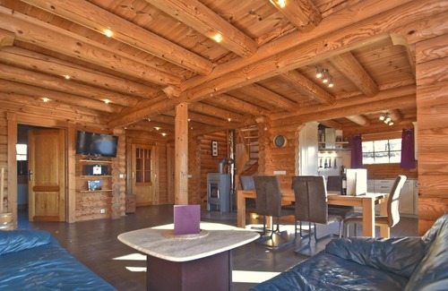 Fuchsberg House | Holiday home with hot tub