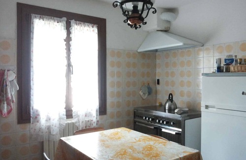 Ponte della Venturina House | Holiday home with panoramic garden near the lake Suviana