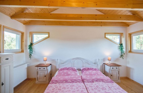Sudwinsen House | Holiday home with large balcony