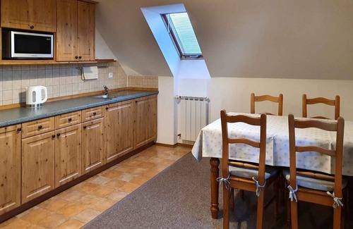 Police nad Metuji House | Holiday home with large lounge near Adrspach rocks