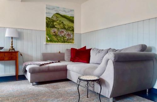 Unterweid House | Holiday home with natural garden, cleaning included