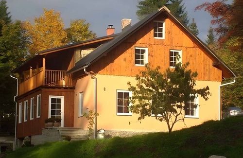 Korenov House | Holiday home with outdoor pool at Forest
