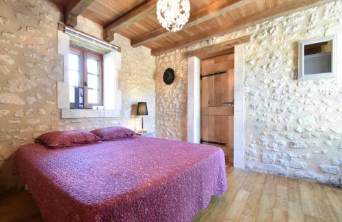 Bertric-Buree House | Holiday home with pool in Verteillac