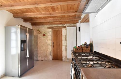 Bertric-Buree House | Holiday home with pool in Verteillac