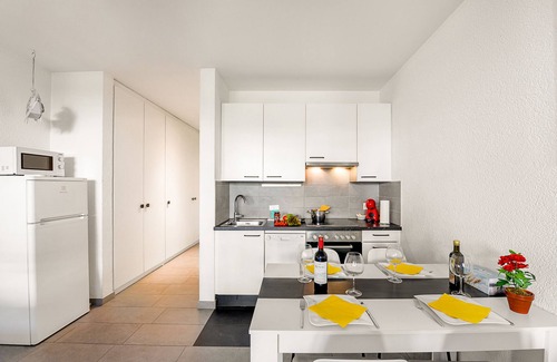 Agno Apartment | Holiday Home With Pool In Agno