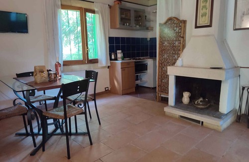 Molfetta House | Holiday home with pool and air conditioning
