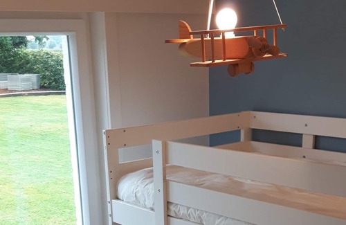 Koekelare House | holiday home with private heated swimming pool and outdoor sauna