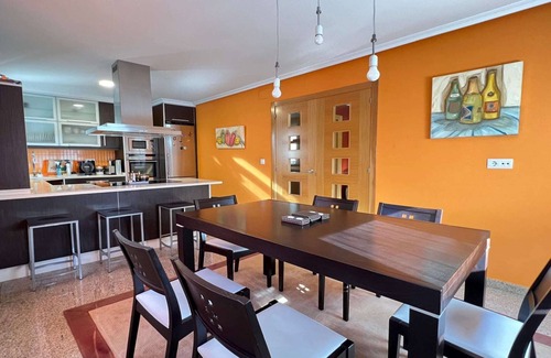 Pereiro de Aguiar House | Holiday home with private garage