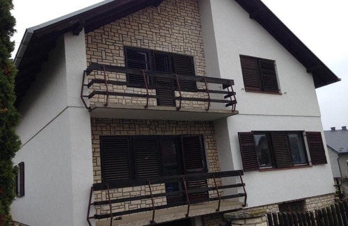 Vukovar House | Holiday home with private parking Vukovar