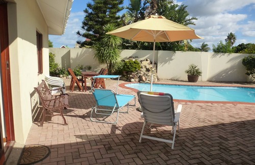 Port Alfred Apartment | holiday home with swimming pool in Port Alfred at the sunshine coast