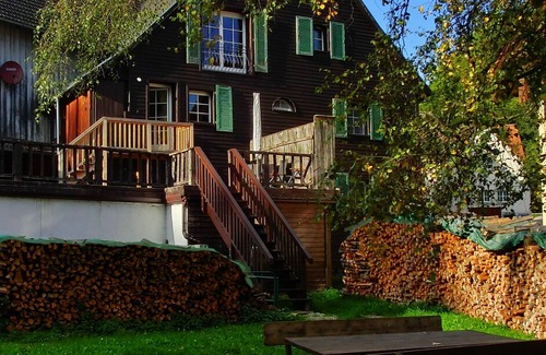 Wutach House | Holiday Home 'Wutach' with Private Terrace, Private Garden and Wi-Fi