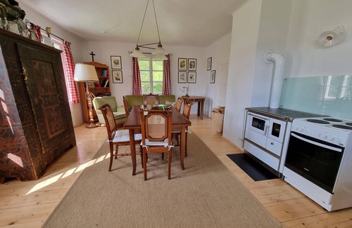 Lavamuend House | Holiday Home 'Zankl' with Terrace & Wi-Fi