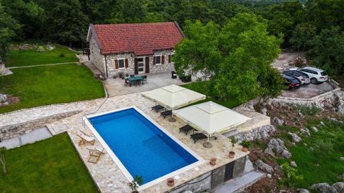 Pricelje Villa | Holiday home Zlatna Glavica
