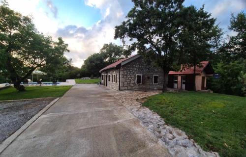 Pricelje Villa | Holiday home Zlatna Glavica